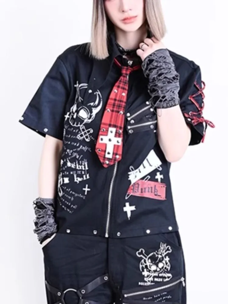 2025 Summer Womens Kill Matt Rock Punk Mens Clothes Japanese Graffiti Skull Clothing Rivet skull pattern short-sleeved shirt - Imagen 4