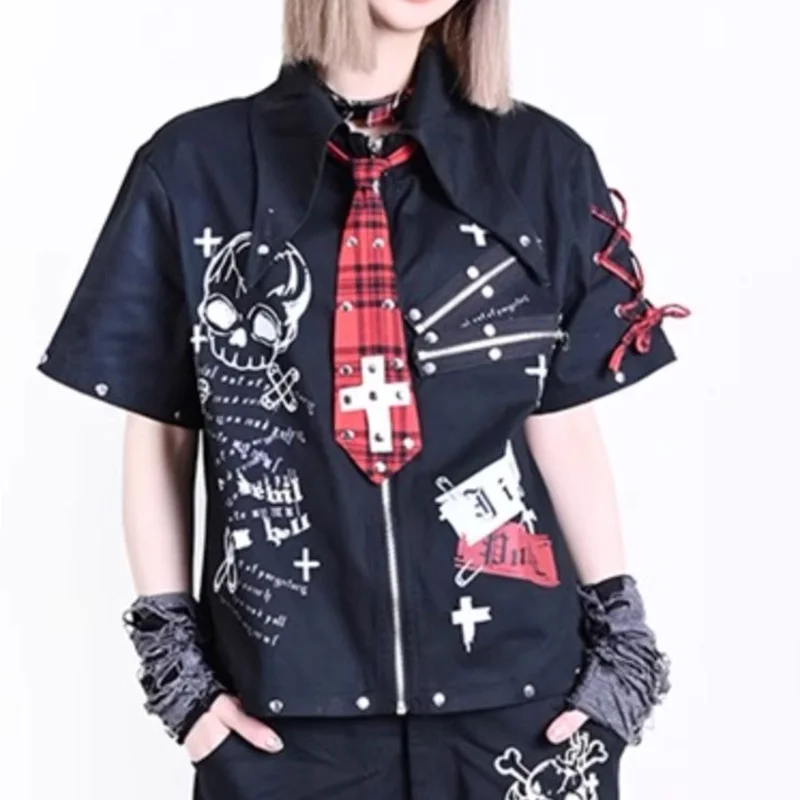 2025 Summer Womens Kill Matt Rock Punk Mens Clothes Japanese Graffiti Skull Clothing Rivet skull pattern short-sleeved shirt - Imagen 2