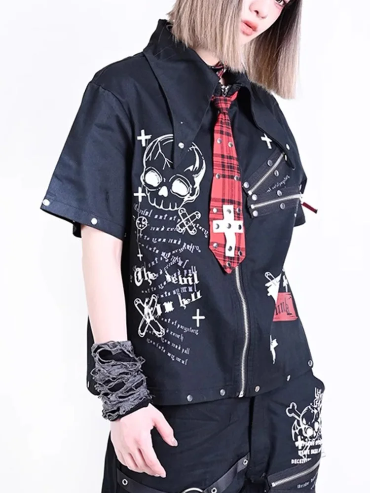 2025 Summer Womens Kill Matt Rock Punk Mens Clothes Japanese Graffiti Skull Clothing Rivet skull pattern short-sleeved shirt - Imagen 3