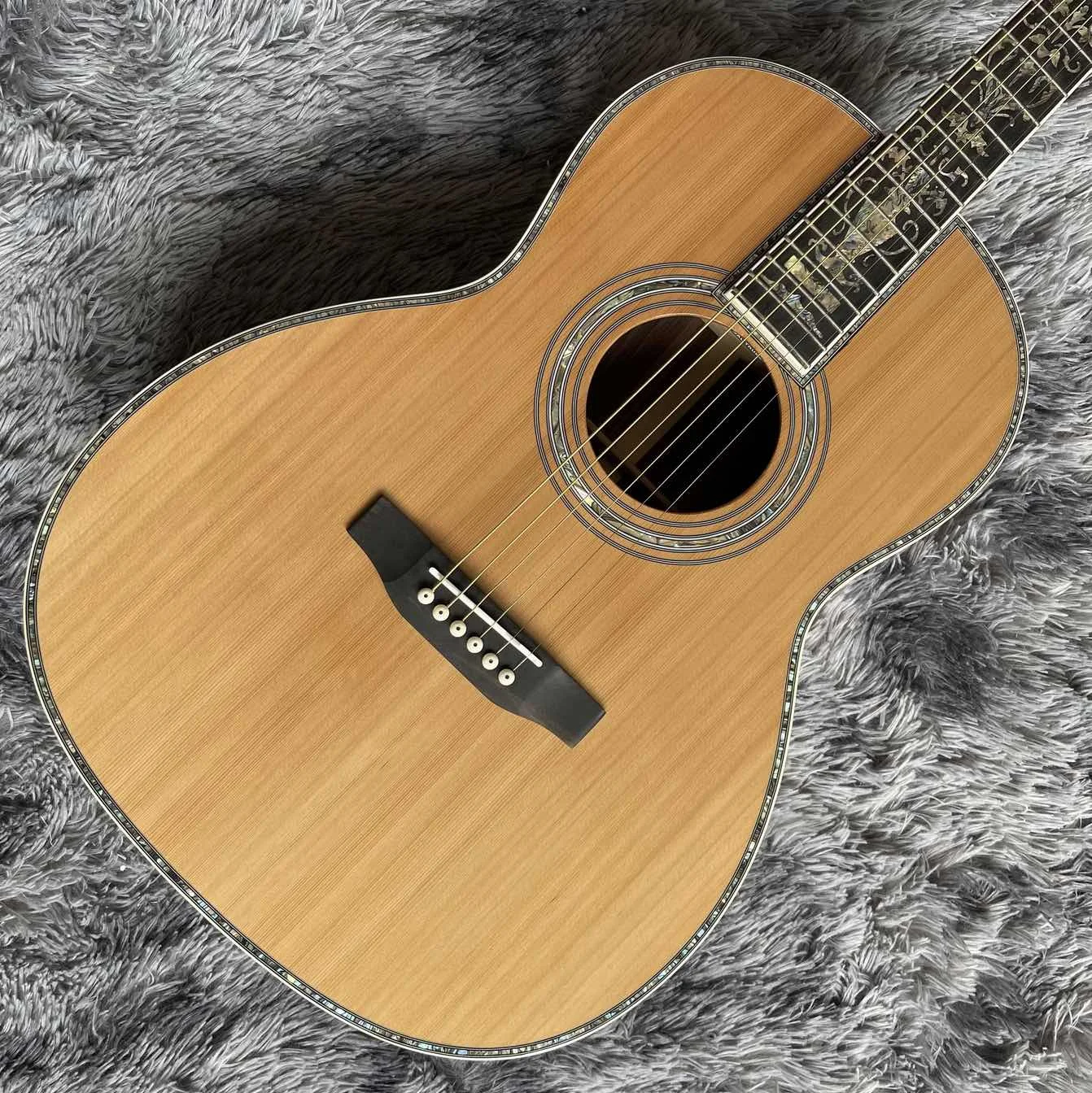 Custom 39 Inch Vintage Aged 5A Solid Cedar Wood OOO Body Fancy Abalone All Over Vine Folk Classic Acoustic Electric Guitar - Imagen 3